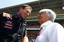 Da können Christian Horner, Teamchef Red Bull und Bernie Ecclestone gut lachen. Foto: wmd/Auto-Reporter.NET